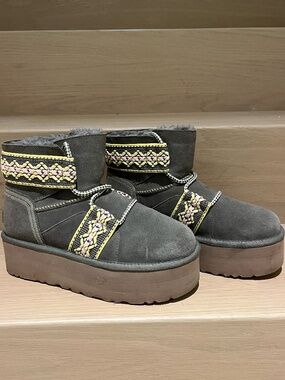 Women's Classic Mini II Braid Platform Uggs